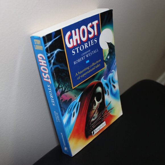 FREE*❤️Ghost Stories chosen by Robert Westall paperback book supernatural tales - Picture 4 of 4